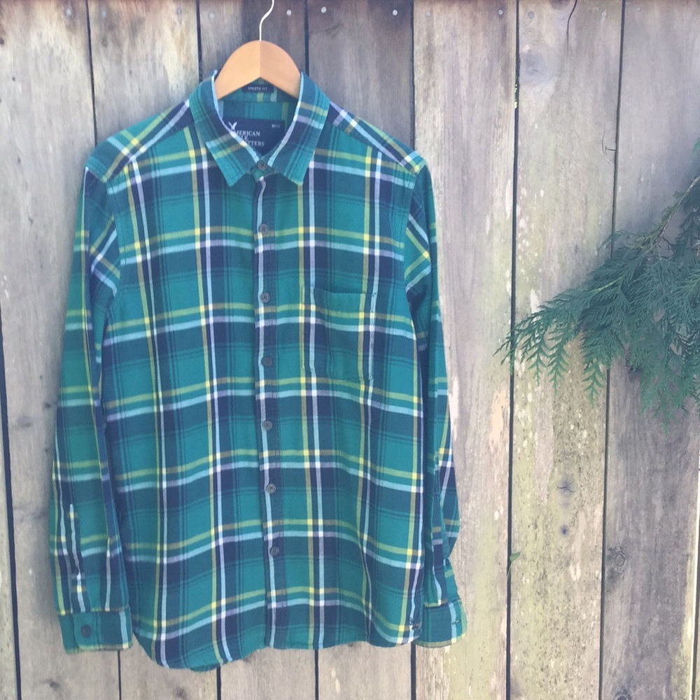 AE Men’s Green Plaid Button Down Athletic Fit L/G